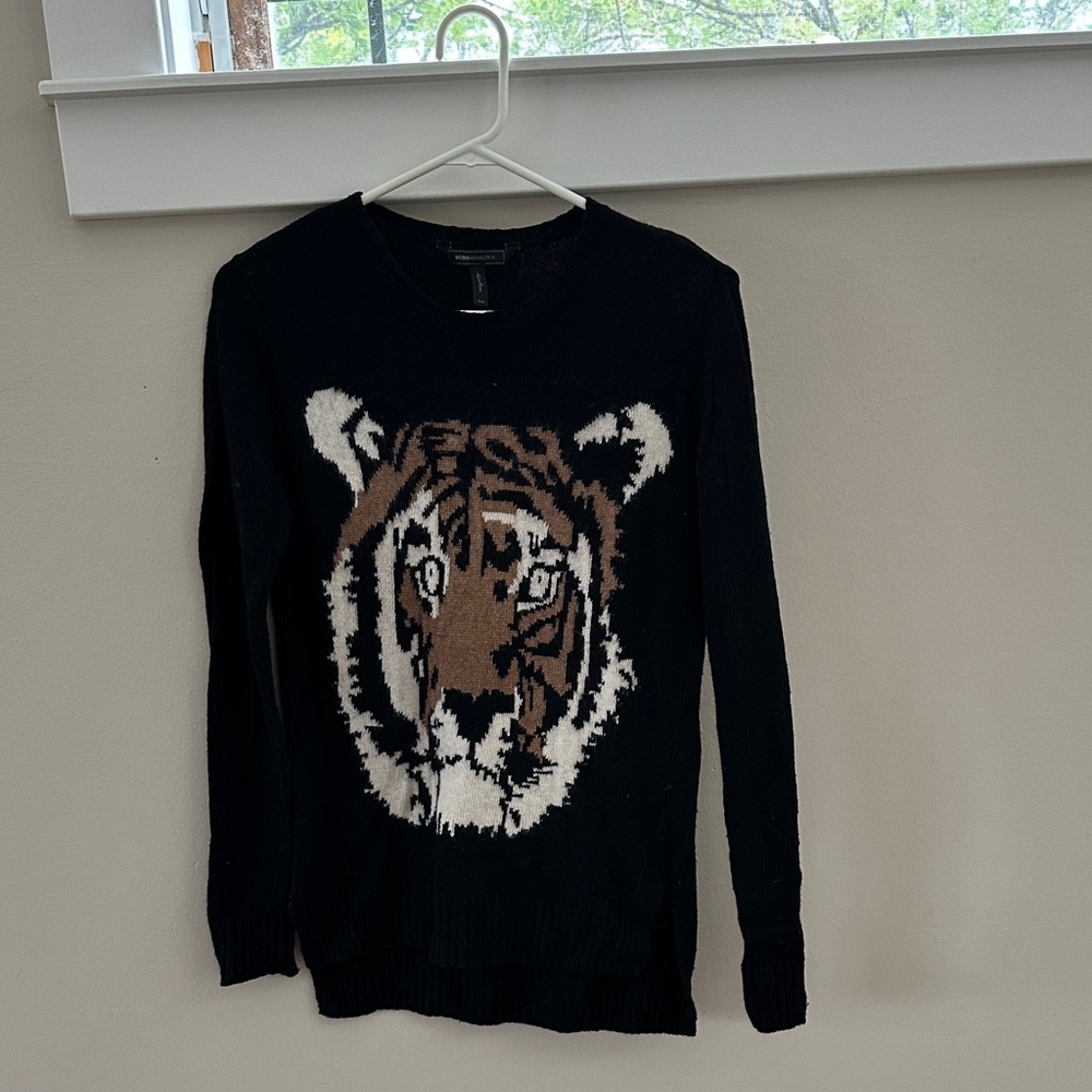 BCBGMaxAzria Black Sweater with Tiger
